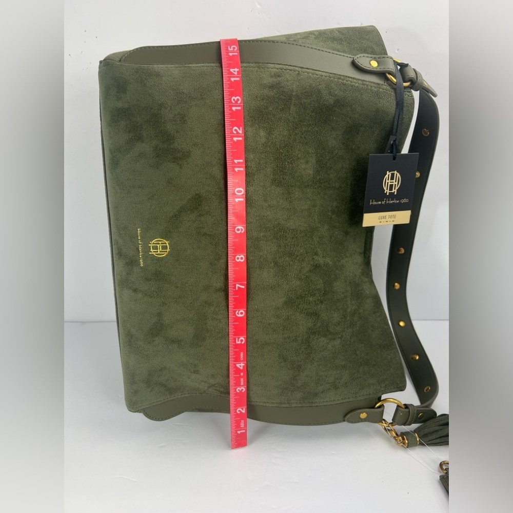 HOUSE OF HARLOW 1960 LUX TOTE, FAUX SUEDE OLIVE GREEN COLOR WITH A BACK POCKET - Picture 15 of 17